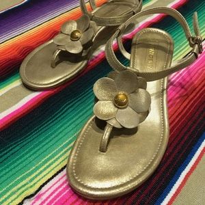 COACH Thong Sandal "Like New" COACH POPPY SANDAL